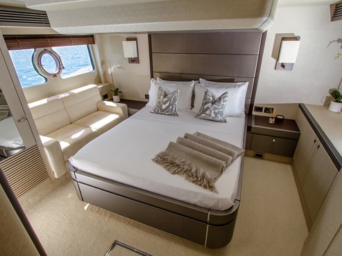 OUTLAW yacht | AED1800/hour
